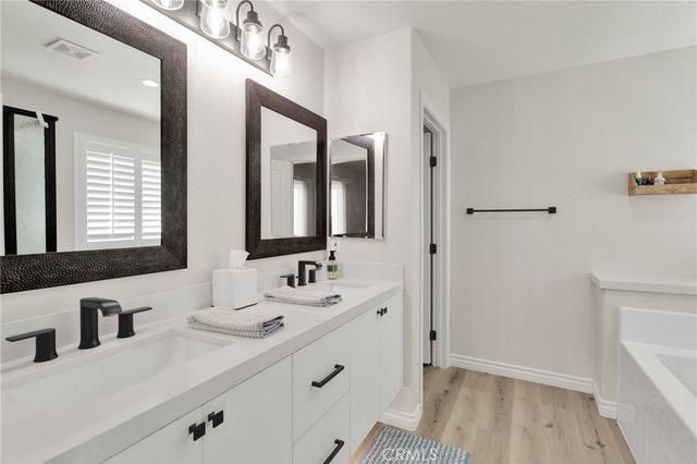 14825 Pela Road, Apple Valley, CA 92307