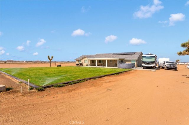 14825 Pela Road, Apple Valley, CA 92307