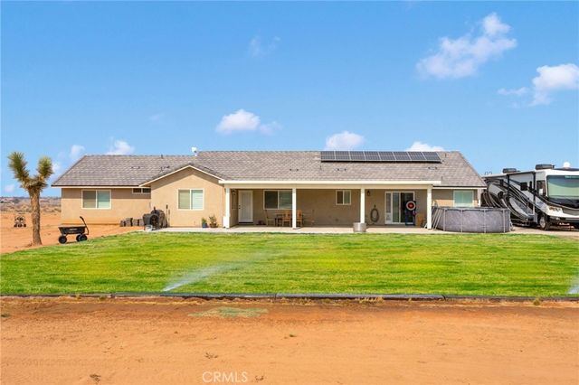 14825 Pela Road, Apple Valley, CA 92307