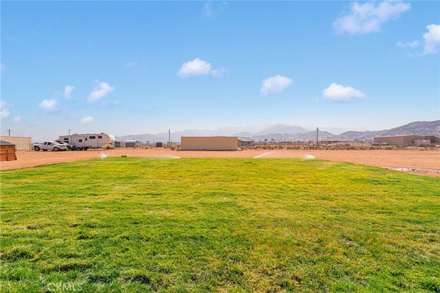 14825 Pela Road, Apple Valley, CA 92307
