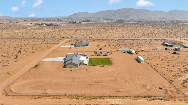 14825 Pela Road, Apple Valley, CA 92307