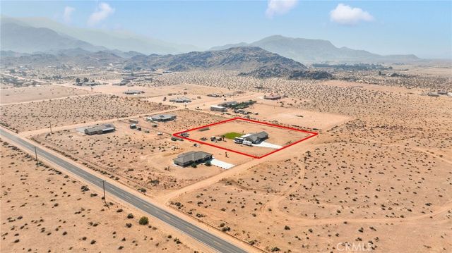 14825 Pela Road, Apple Valley, CA 92307