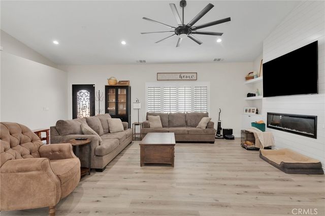 14825 Pela Road, Apple Valley, CA 92307