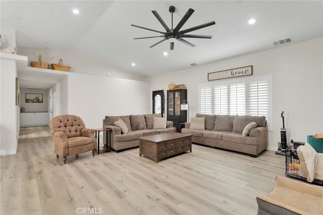 14825 Pela Road, Apple Valley, CA 92307