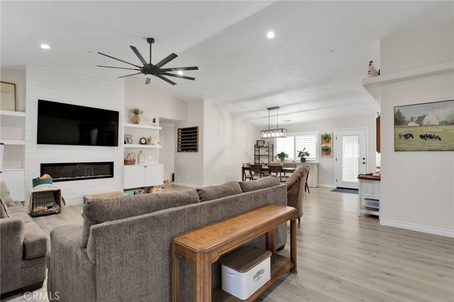 14825 Pela Road, Apple Valley, CA 92307