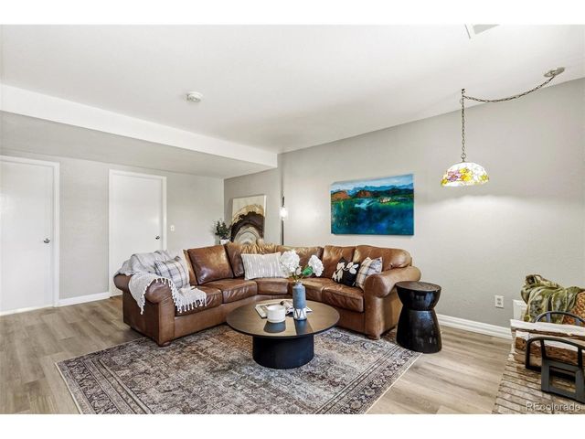 824 S Lewis St, Lakewood, CO 80226