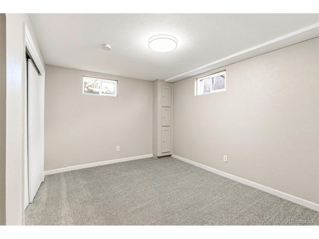 824 S Lewis St, Lakewood, CO 80226