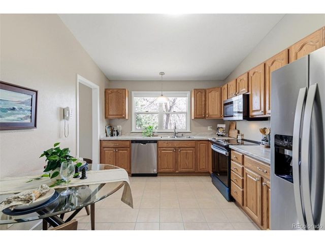 824 S Lewis St, Lakewood, CO 80226