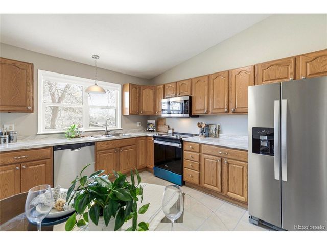 824 S Lewis St, Lakewood, CO 80226