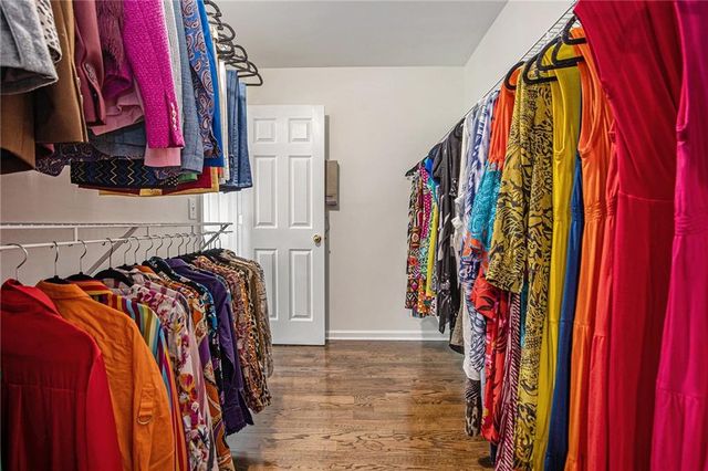 2105 Adams Overlook NW, Atlanta, GA 30318