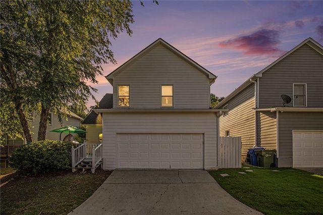 2105 Adams Overlook NW, Atlanta, GA 30318