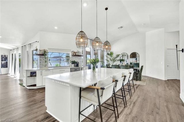 17 15th AVE, Cape Coral, FL 33990