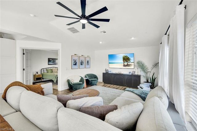 17 15th AVE, Cape Coral, FL 33990