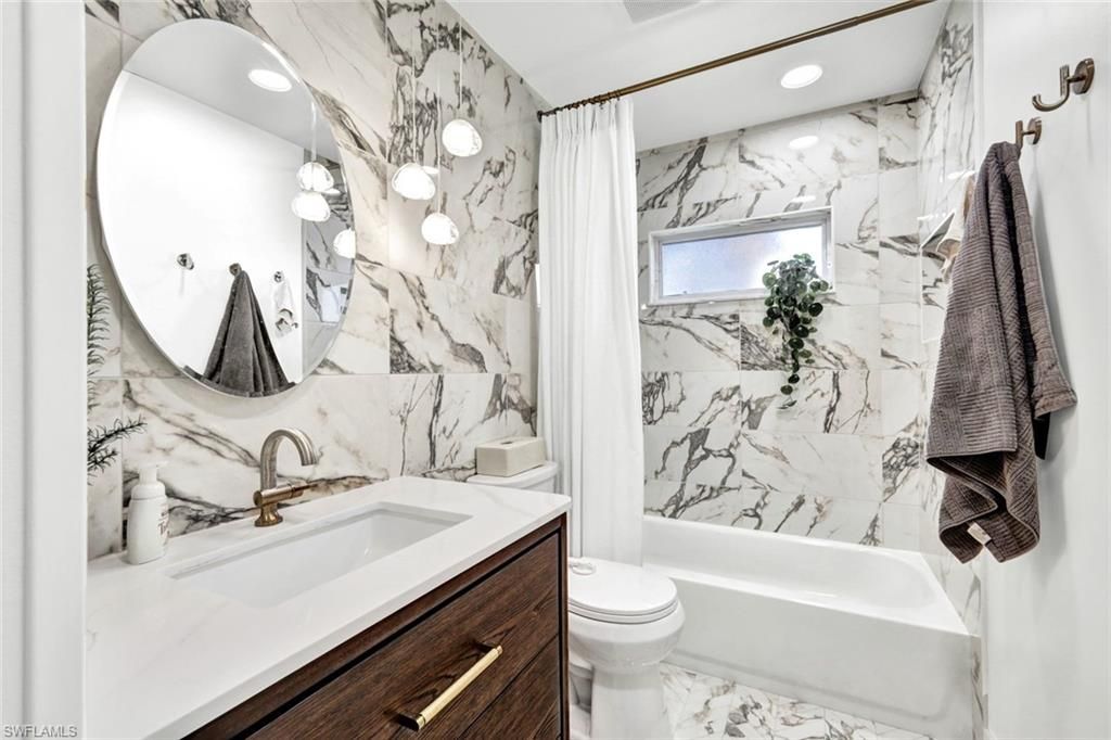 Image 18 of property listing at 17 15th AVE, Cape Coral, FL 33990