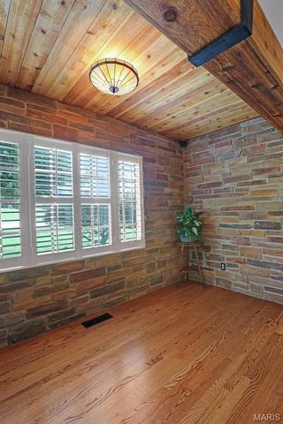 665 E Lake Drive, Edwardsville, IL 62025