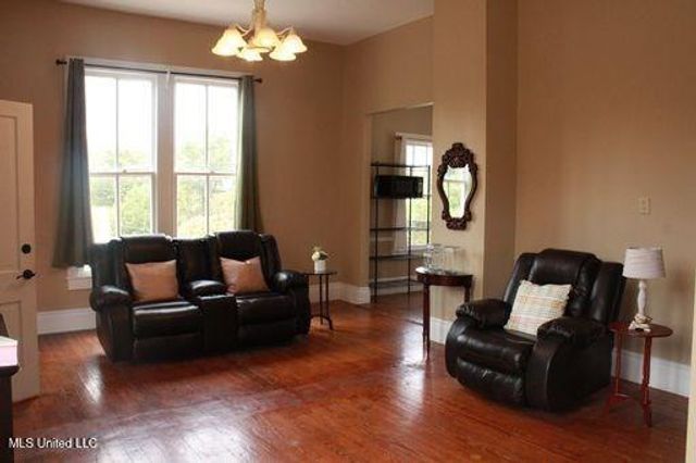 1116 Main Street, Natchez, MS 39120