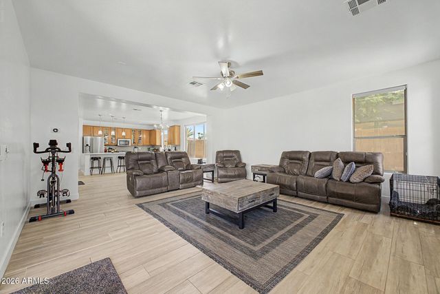 9557 E MESETO Avenue, Mesa, AZ 85209