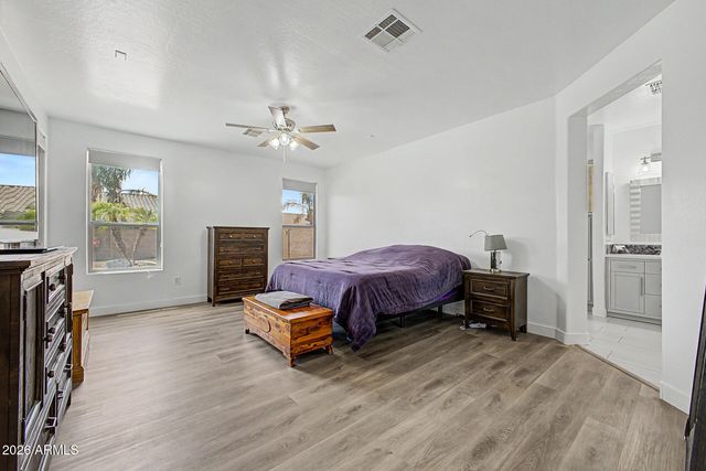 9557 E MESETO Avenue, Mesa, AZ 85209