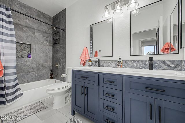 9557 E MESETO Avenue, Mesa, AZ 85209