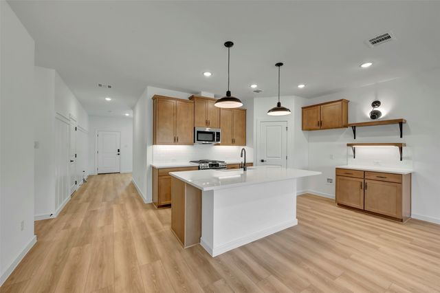 524 Brookside Drive, Van Alstyne, TX 75495