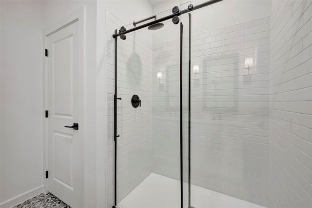 524 Brookside Drive, Van Alstyne, TX 75495