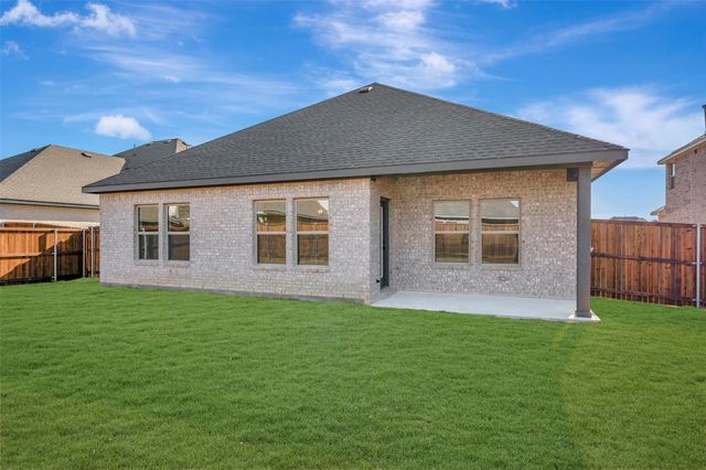 524 Brookside Drive, Van Alstyne, TX 75495