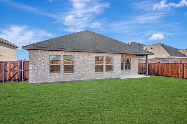 524 Brookside Drive, Van Alstyne, TX 75495