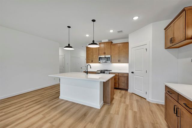 524 Brookside Drive, Van Alstyne, TX 75495