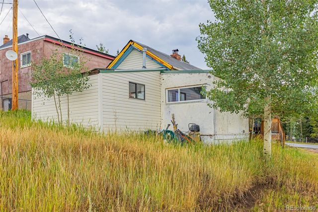 207 W Eaton Avenue, Cripple Creek, CO 80813