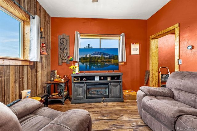 207 W Eaton Avenue, Cripple Creek, CO 80813