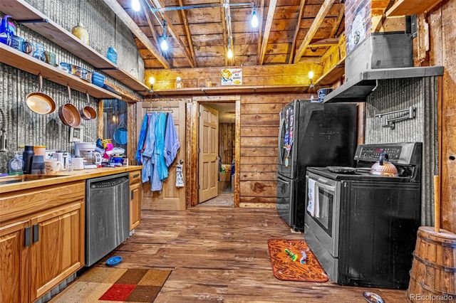 207 W Eaton Avenue, Cripple Creek, CO 80813