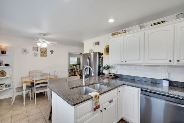 1104 Sheridan Lane, Cleburne, TX 76033