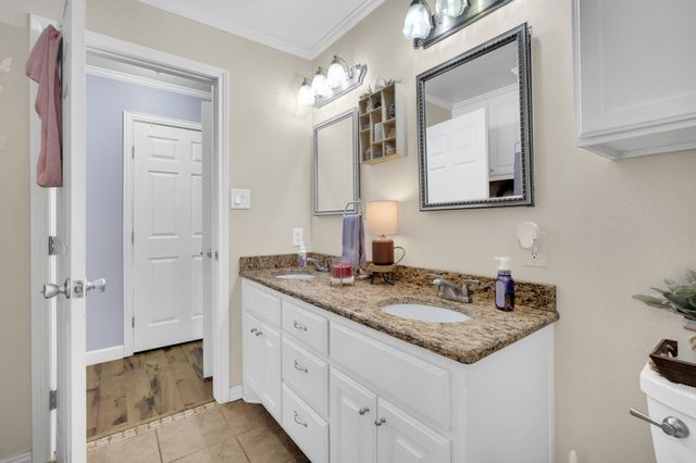 1104 Sheridan Lane, Cleburne, TX 76033
