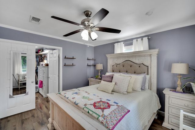 1104 Sheridan Lane, Cleburne, TX 76033