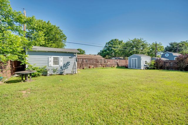 1104 Sheridan Lane, Cleburne, TX 76033