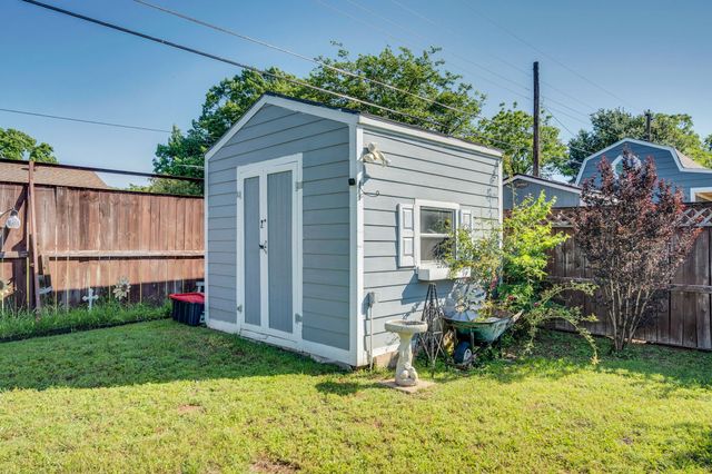 1104 Sheridan Lane, Cleburne, TX 76033