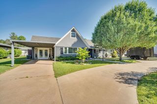 1104 Sheridan Lane, Cleburne, TX 76033