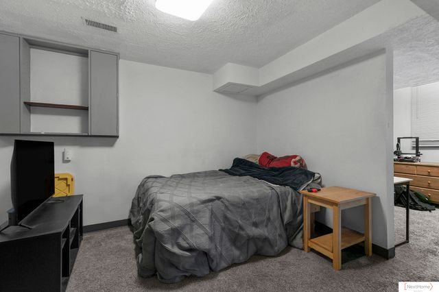 1326 Sumner Street, Lincoln, NE 68510