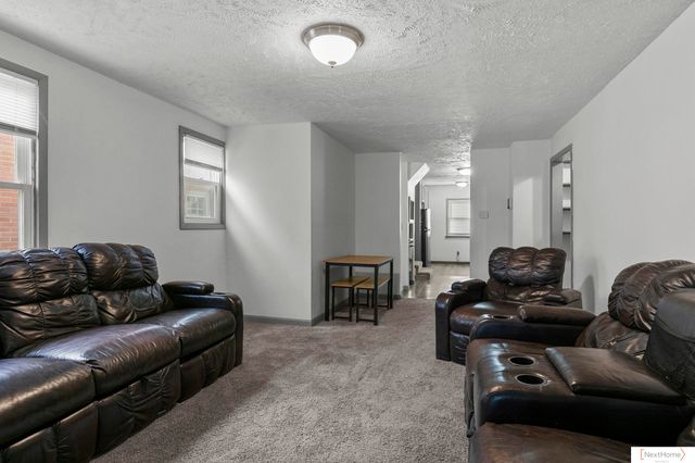 1326 Sumner Street, Lincoln, NE 68510