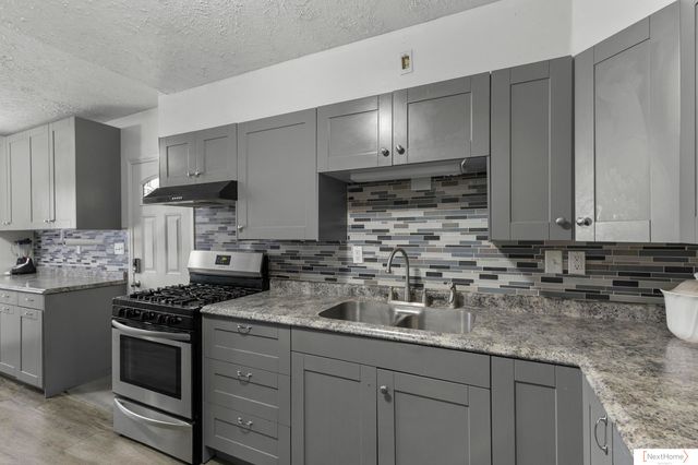 1326 Sumner Street, Lincoln, NE 68510