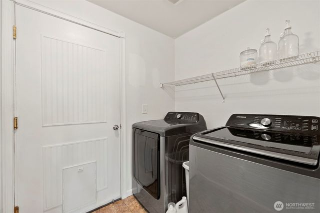 14465 100th Avenue SE, Yelm, WA 98597