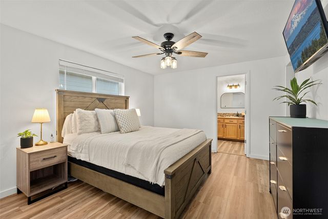 14465 100th Avenue SE, Yelm, WA 98597