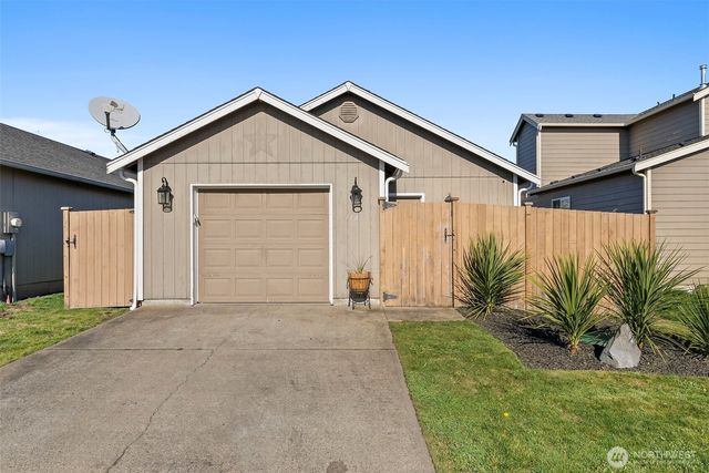 14465 100th Avenue SE, Yelm, WA 98597