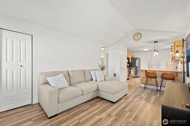 14465 100th Avenue SE, Yelm, WA 98597