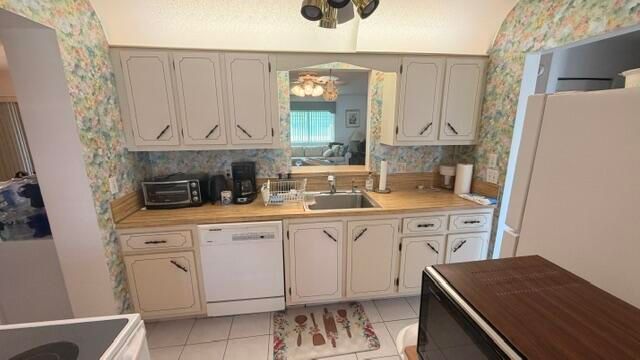 14760 Wildflower Lane, Delray Beach, FL 33446