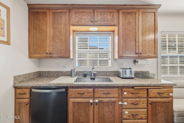 3432 N Arrowhead Avenue, San Bernadino, CA 92405