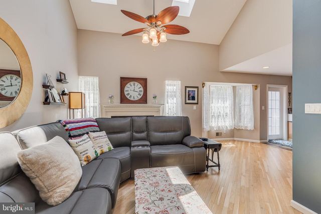 3 KENNETH CT, Hamilton, NJ 08620