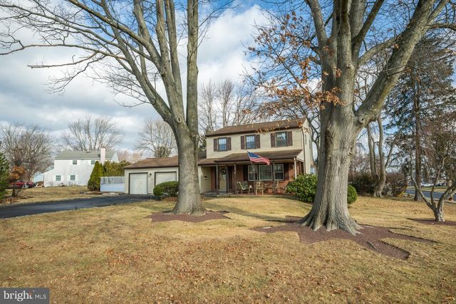516 WINCHESTER RD, Warminster, PA 18974