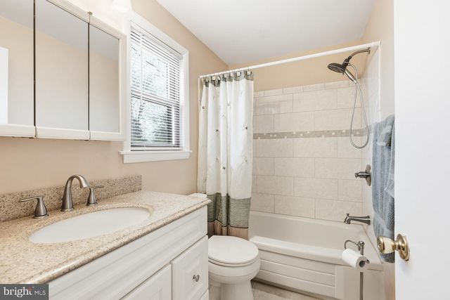 516 WINCHESTER RD, Warminster, PA 18974