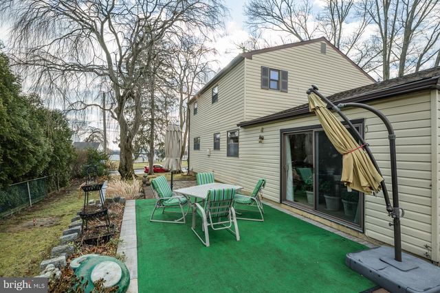 516 WINCHESTER RD, Warminster, PA 18974